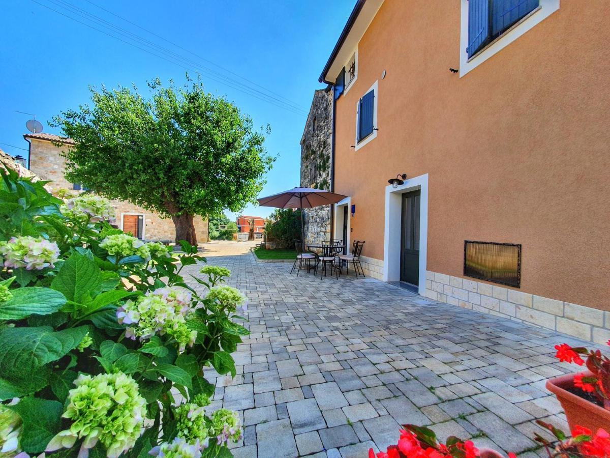 Bed & Breakfast Daniela Veleniki Exterior photo