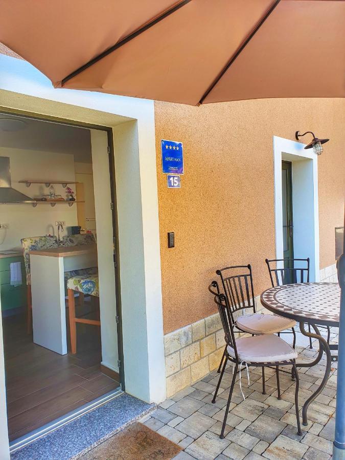 Bed & Breakfast Daniela Veleniki Exterior photo
