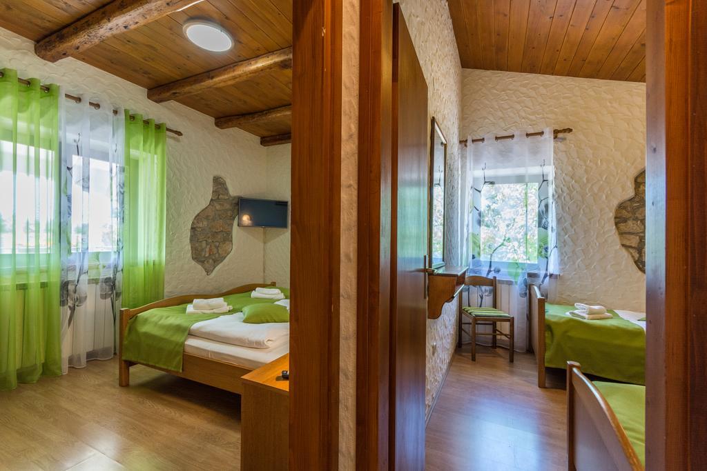 Bed & Breakfast Daniela Veleniki Exterior photo