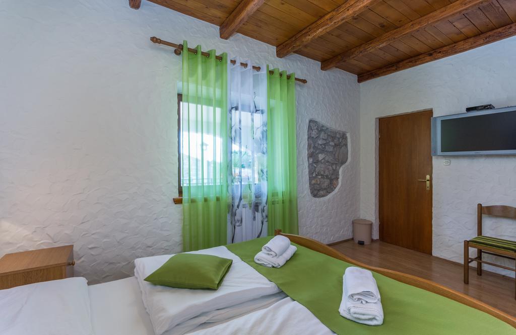 Bed & Breakfast Daniela Veleniki Exterior photo
