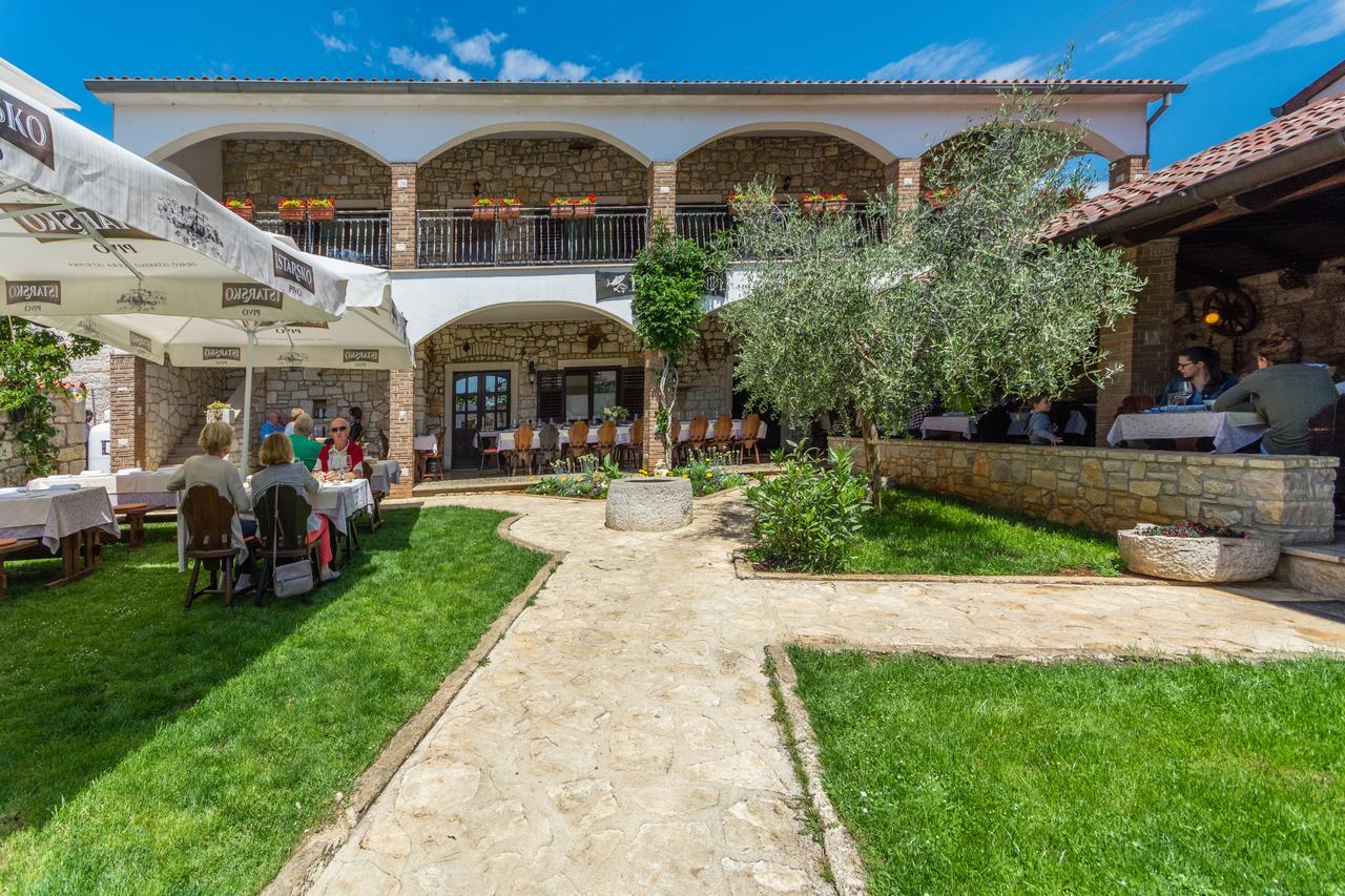 Bed & Breakfast Daniela Veleniki Exterior photo